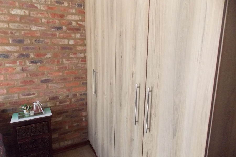 2 Bedroom Property for Sale in Wilkoppies North West
